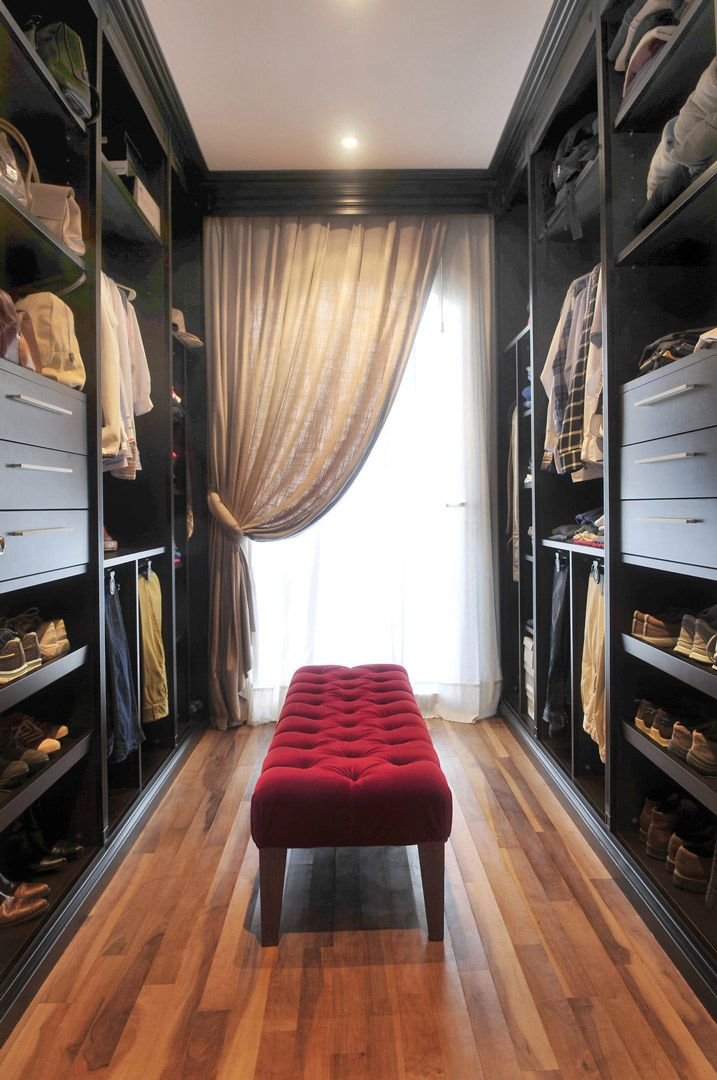 CLOSETS